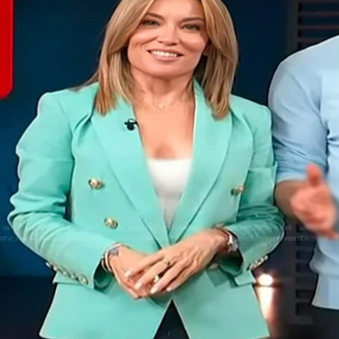 Access Hollywood 2025 Kit Hoover Mint Blazer