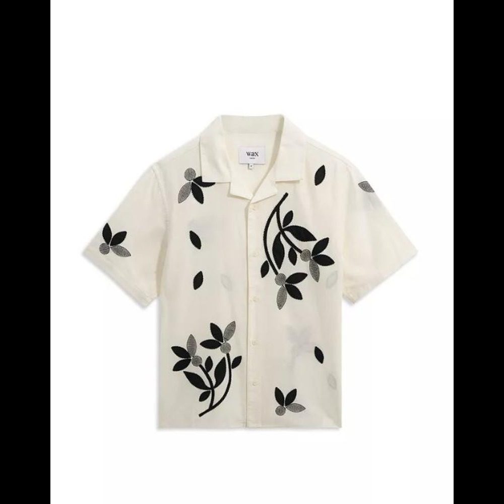 Scott Evans Access Hollywood 2025 White & Black Floral Shirt